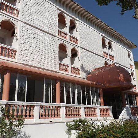 Hotel Victory Cesenatico Exterior photo